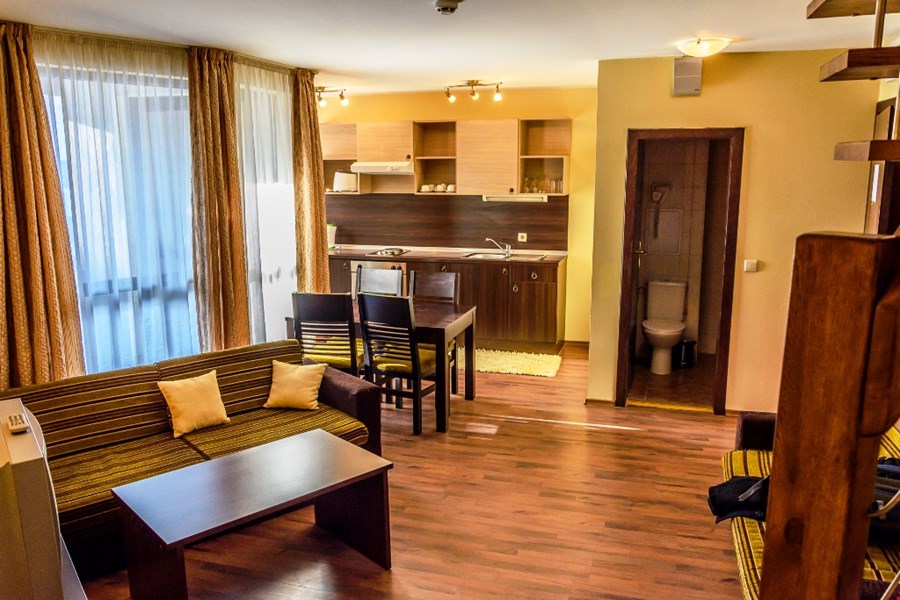 Hotel Bansko Bulgaria nomad remote 322edc83-75fd-4471-be3e-dfc59acd37f6_Apart Hotel Dream room .jpg